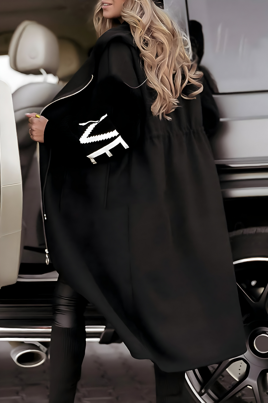 Anaïs - Women's jacket with knitted sleeves and hood