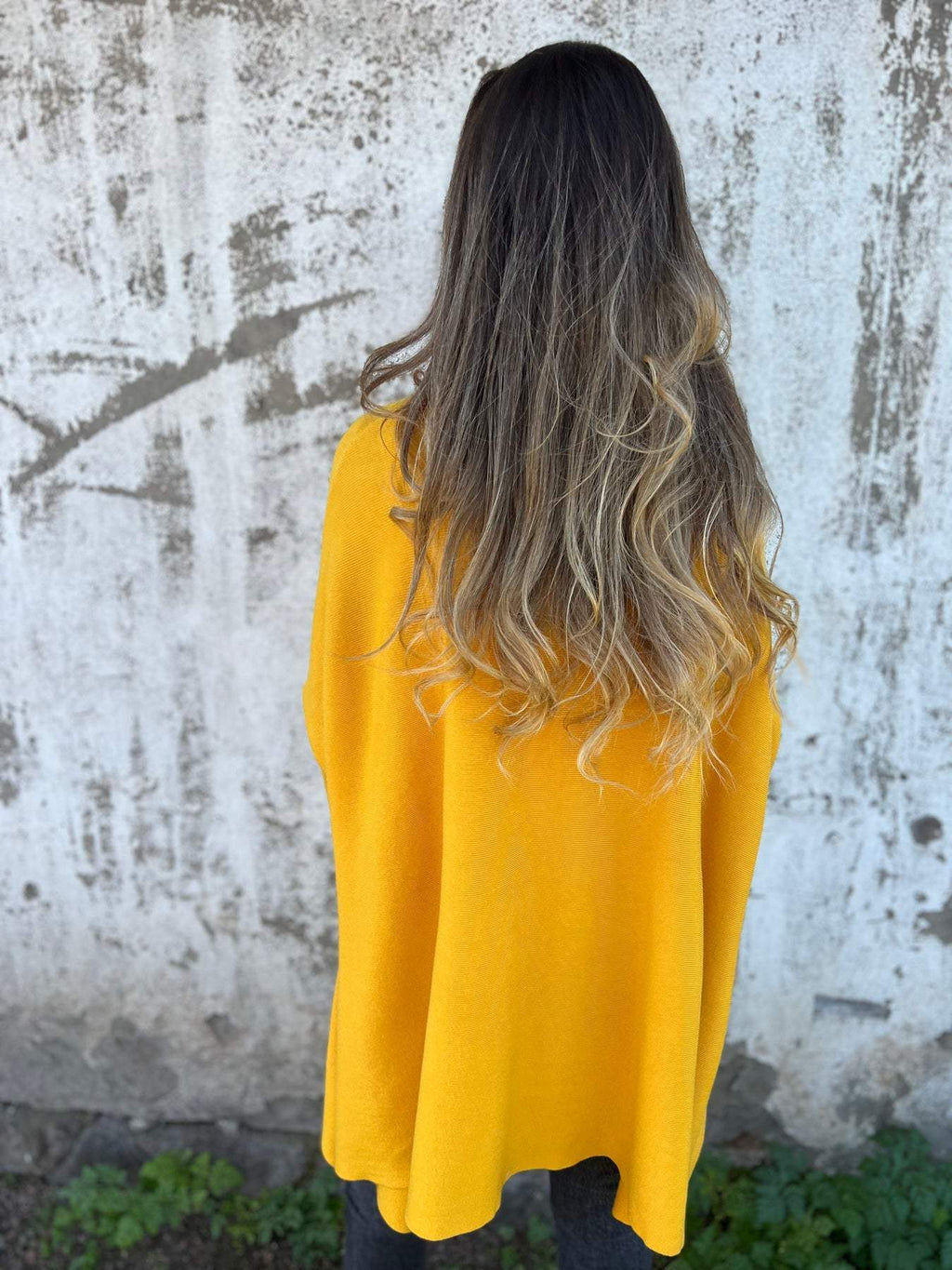 Esma - Elegant Cashmere Sweater