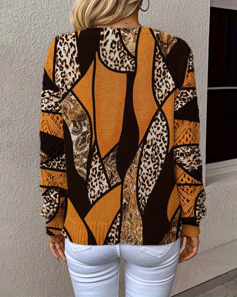 Gwenavine - Leopard Print V-Neck Sweater with Holes