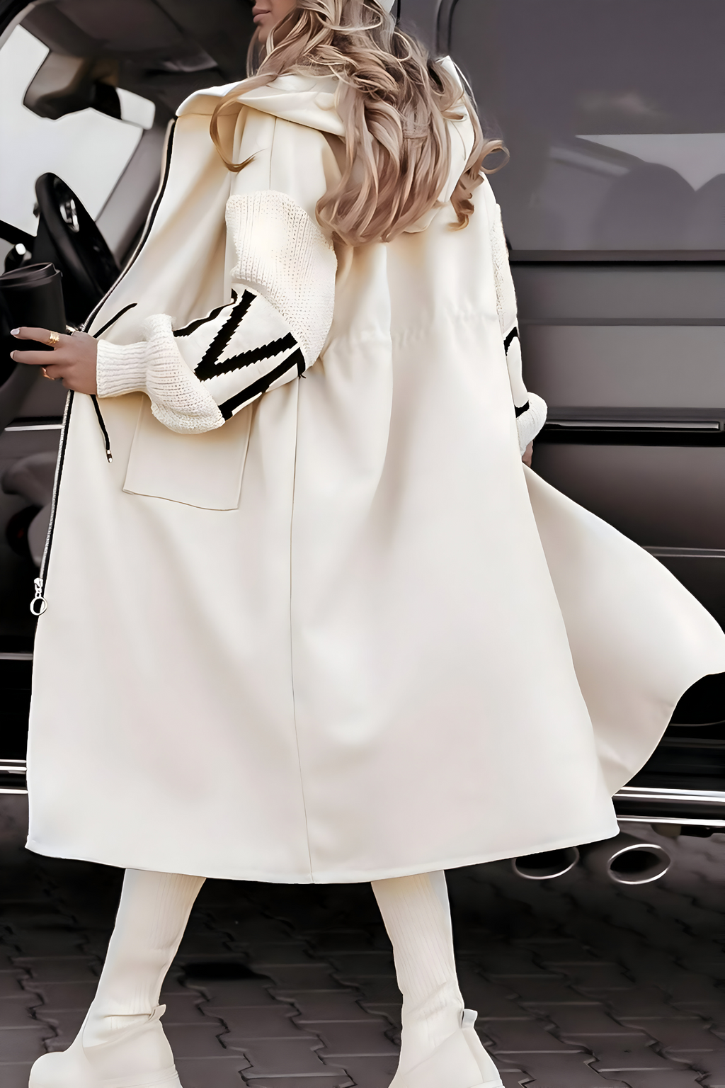 Anaïs - Women's jacket with knitted sleeves and hood