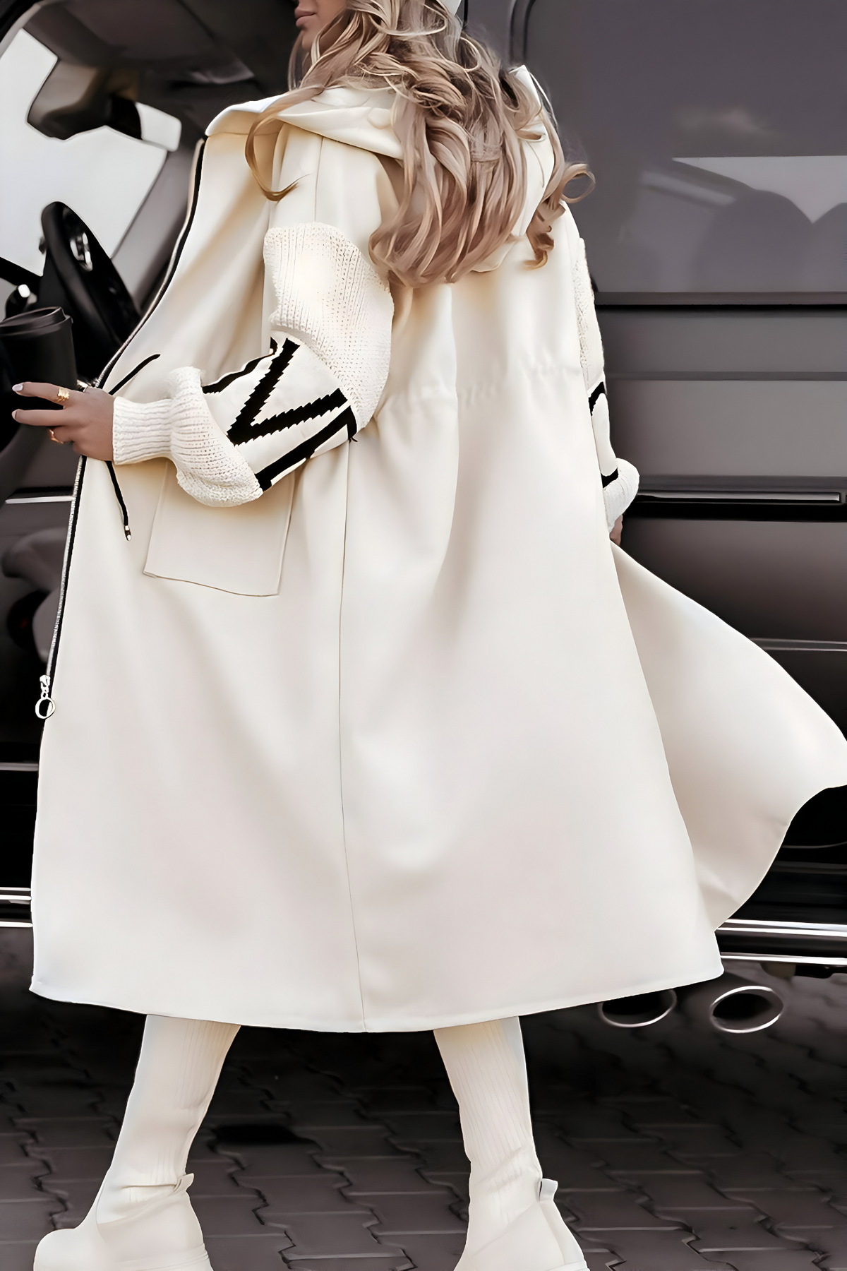Anaïs - Women's jacket with knitted sleeves and hood