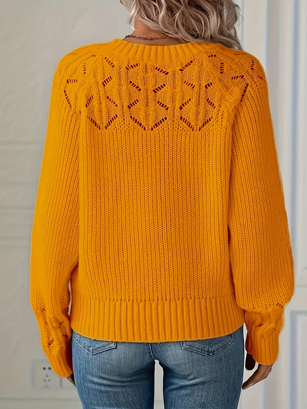 Joravelisse - Elegant Long-Sleeved Knit Sweater