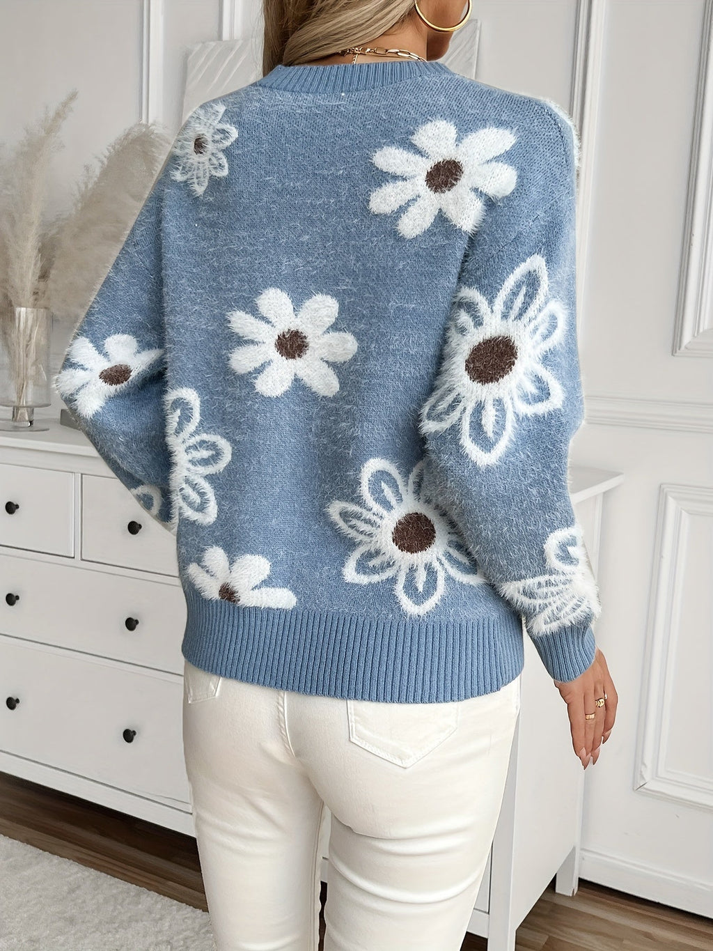Madeleine - Women's Floral Sweater