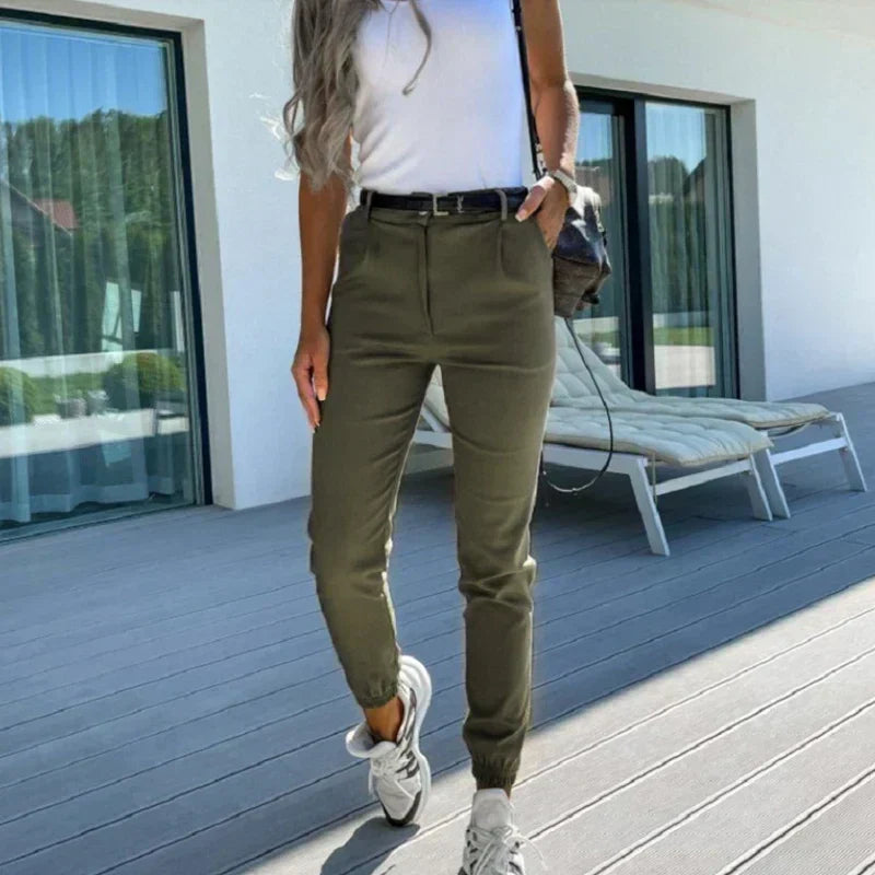 Kaatje - Women's ankle trousers with elegant pockets