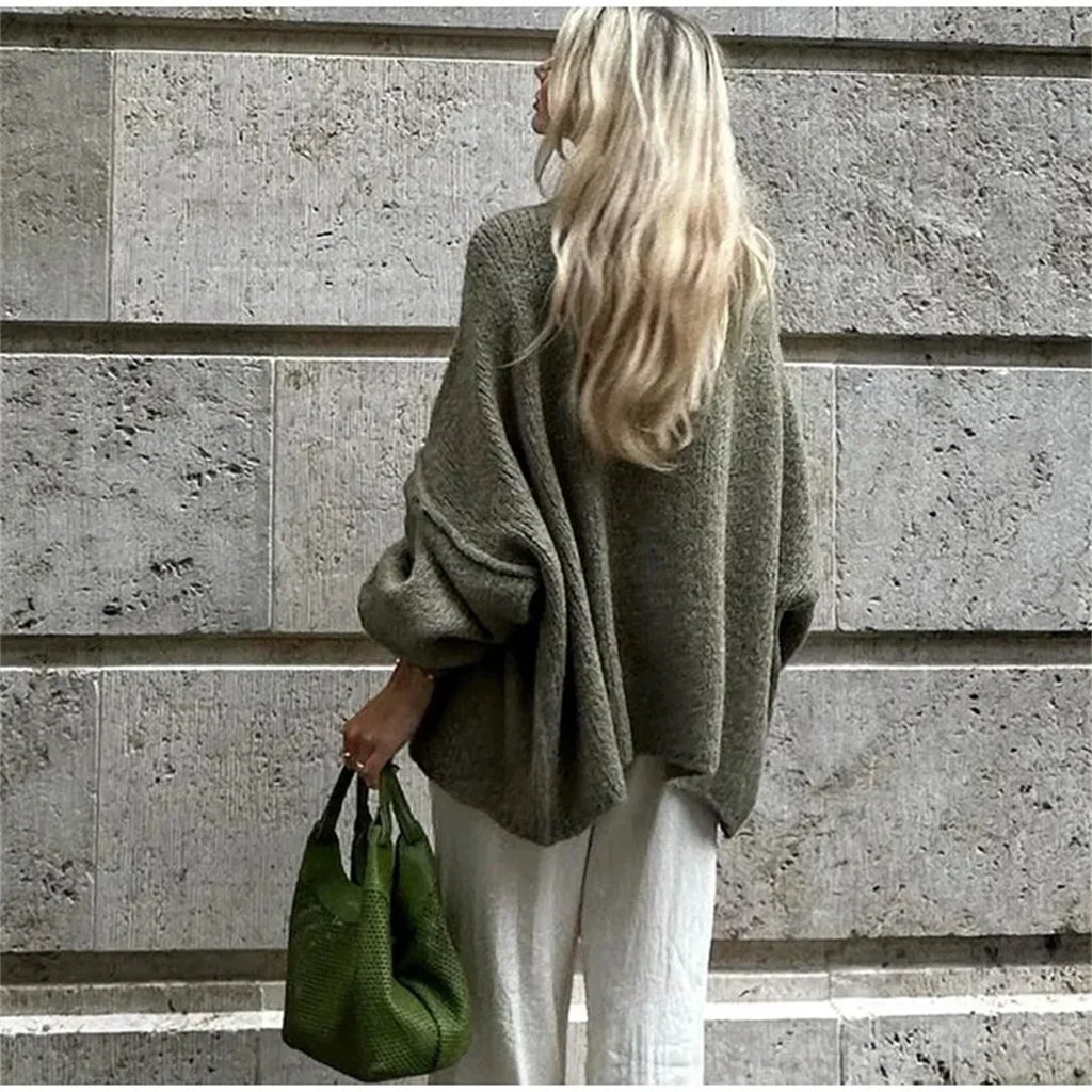 Lili - Loose Sweater with Metallic Buttons