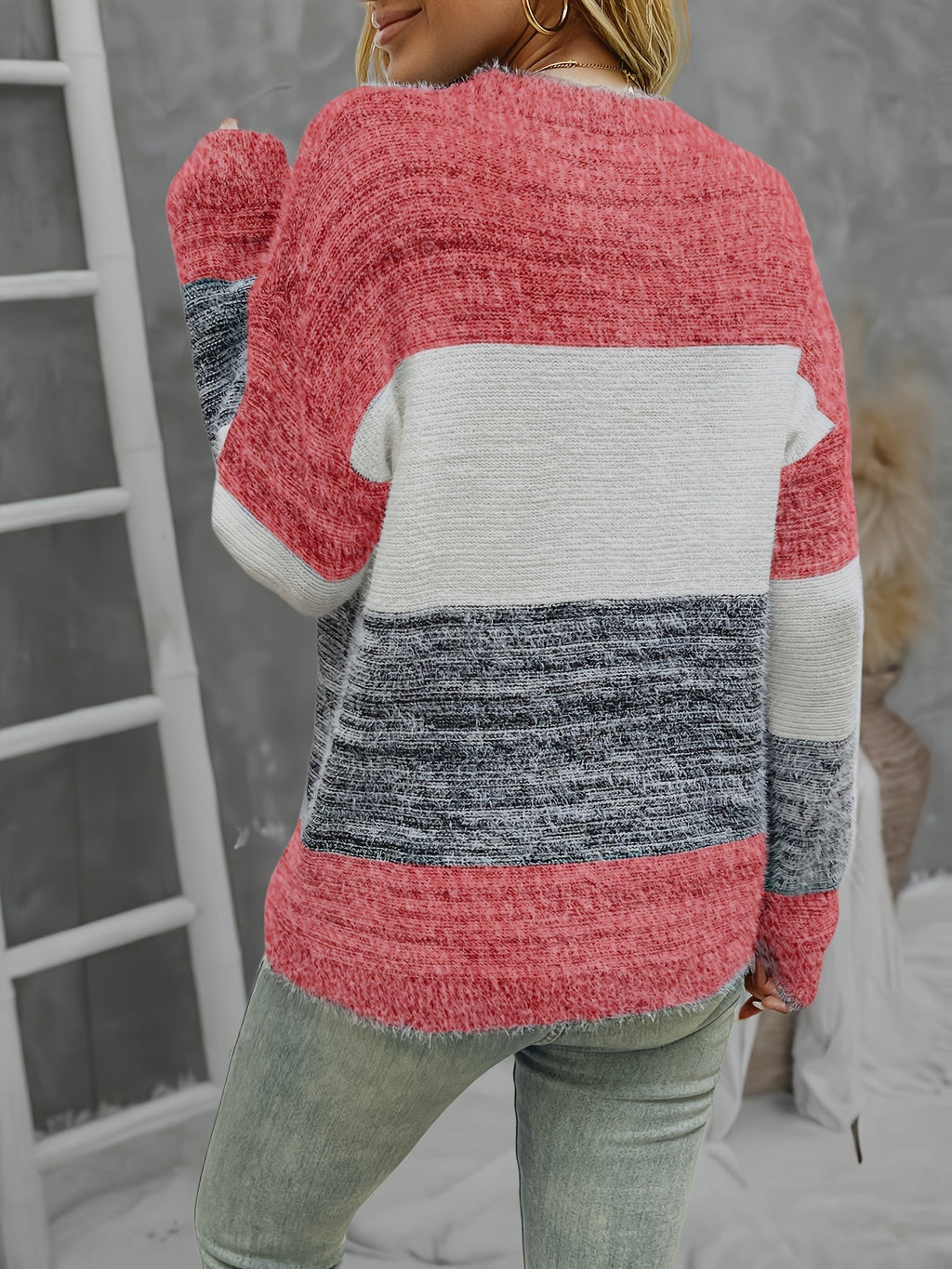 Lorraine - Women's plus size color block sweater