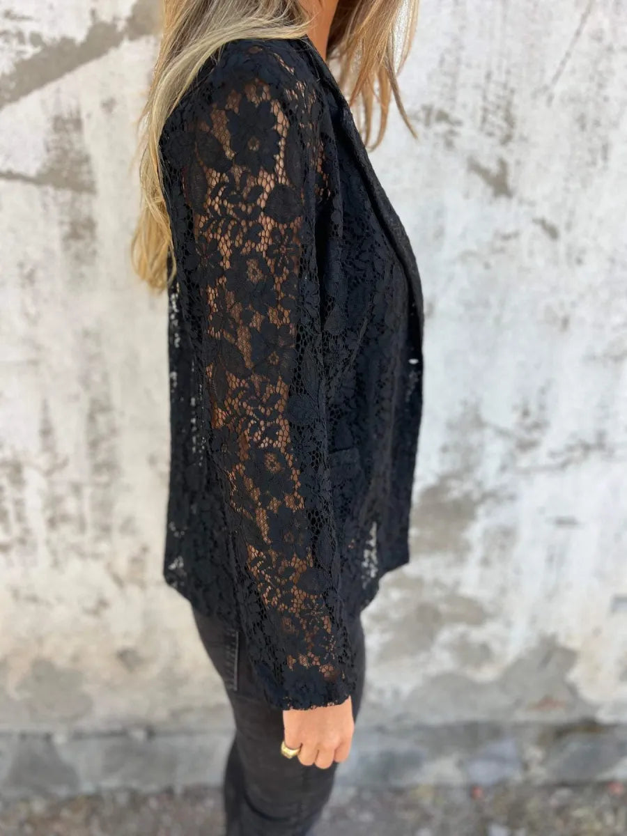 Félicie - Elegance in Lace Lightweight and Chic Blazer