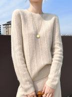 Mika - Merino wool sweater with elegant cutouts