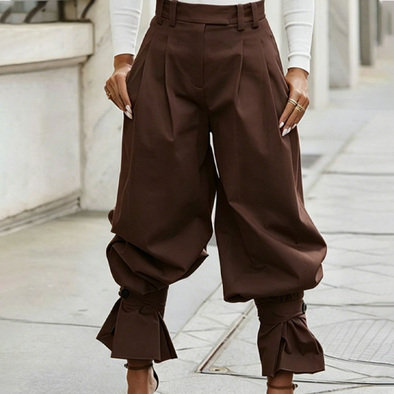 Liesbeth - Women's pleated trousers with frill cuffs