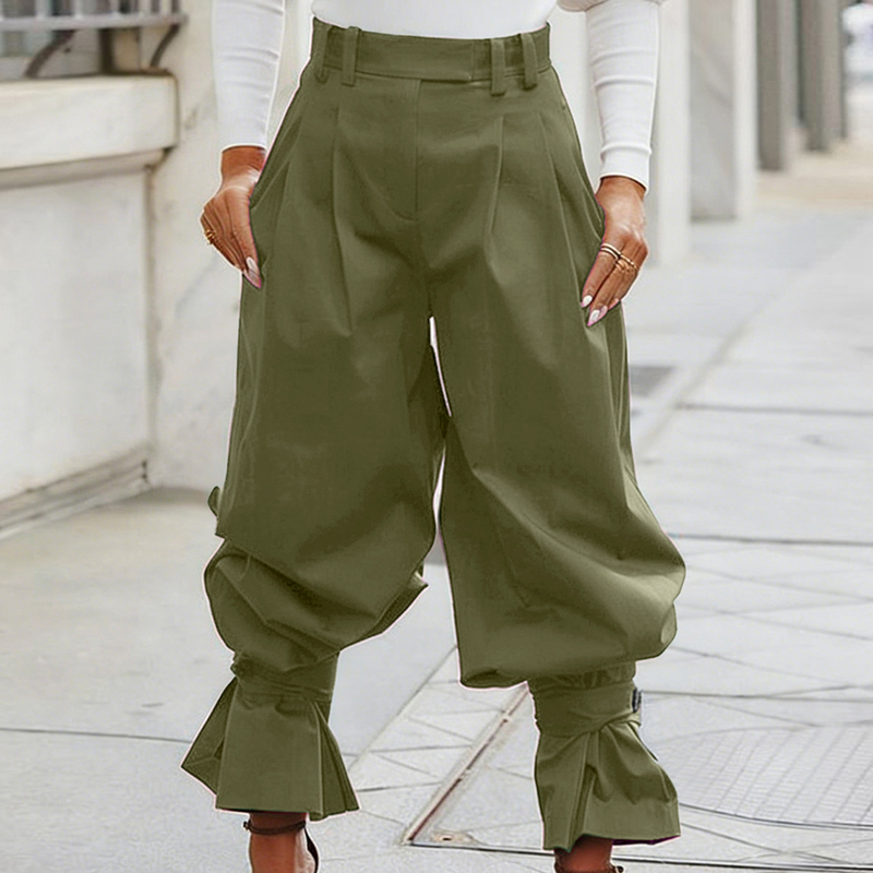Liesbeth - Women's pleated trousers with frill cuffs